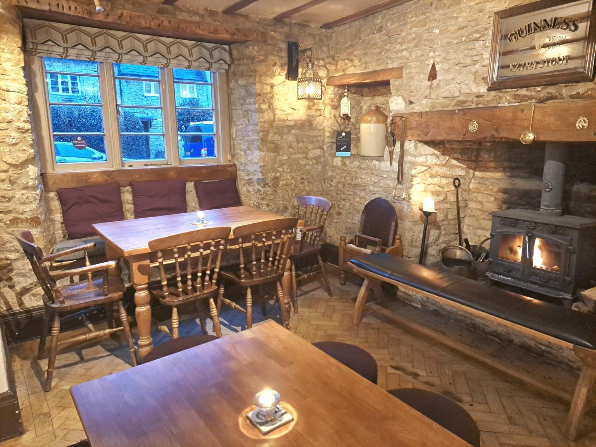 The White Hart Bed & Breakfast Eynsham Екстериор снимка